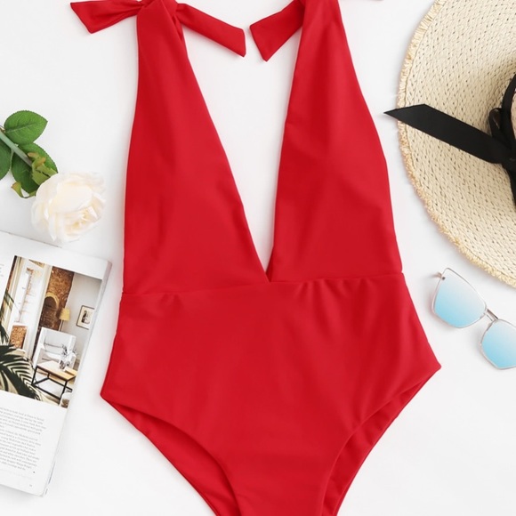 Swimwear - Picture 4 of 5